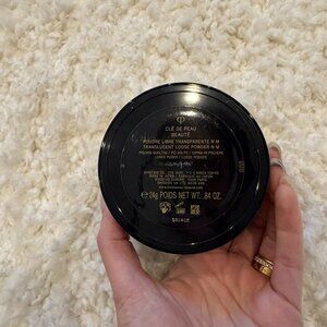 Cle De Peau Translucent Loose Powder Light